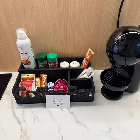 Strawberry Apartment *