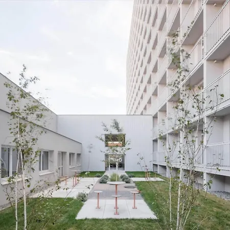 Apartment Strawberry *